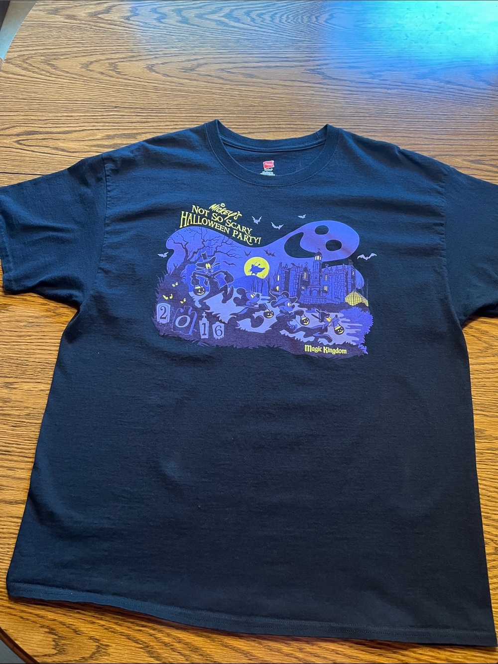 Disney’ 2016 Mickey not so scary Halloween Party Tee shirt! Excellent condition!